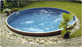 Round steel walled deeper splasher swimming pool
